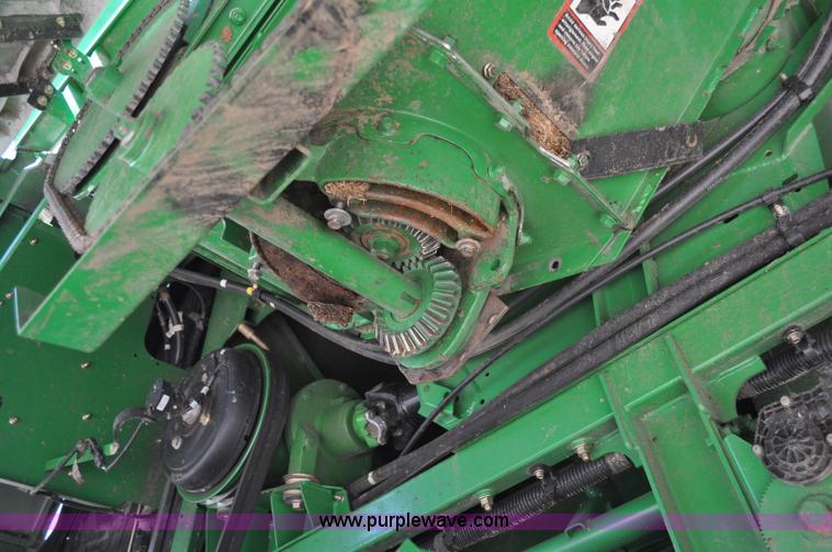 image for item G6479 2009 John Deere 9770 STS combine