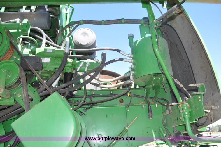 image for item G6479 2009 John Deere 9770 STS combine