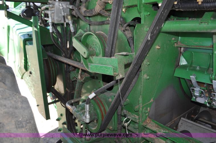 image for item G6479 2009 John Deere 9770 STS combine