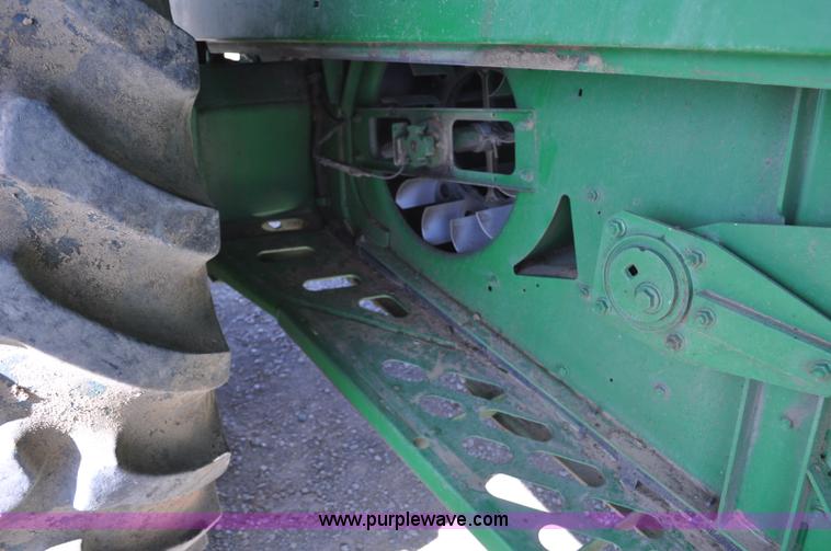 image for item G6479 2009 John Deere 9770 STS combine