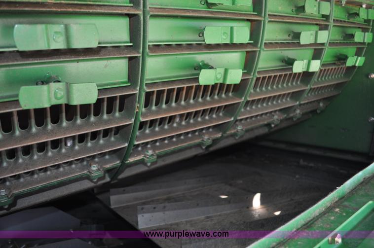 image for item G6479 2009 John Deere 9770 STS combine