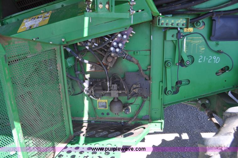 image for item G6479 2009 John Deere 9770 STS combine
