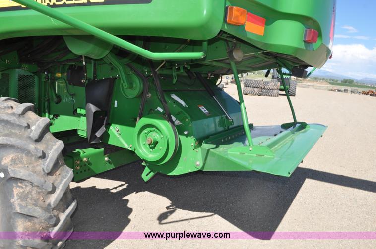 image for item G6479 2009 John Deere 9770 STS combine