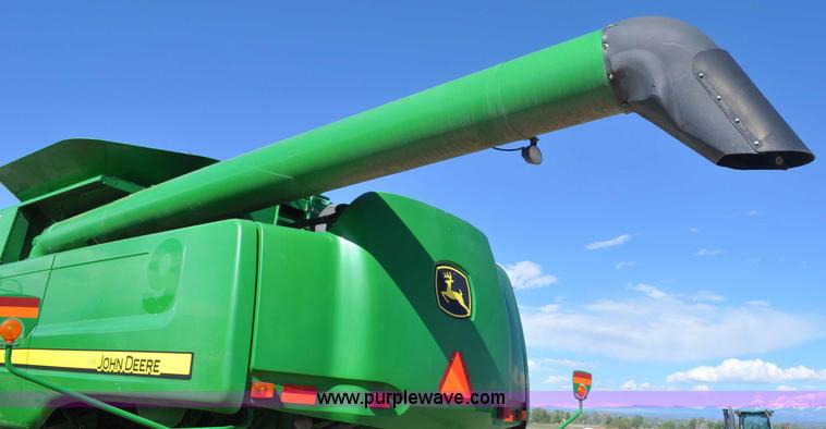 image for item G6479 2009 John Deere 9770 STS combine