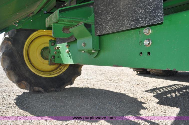 image for item G6479 2009 John Deere 9770 STS combine