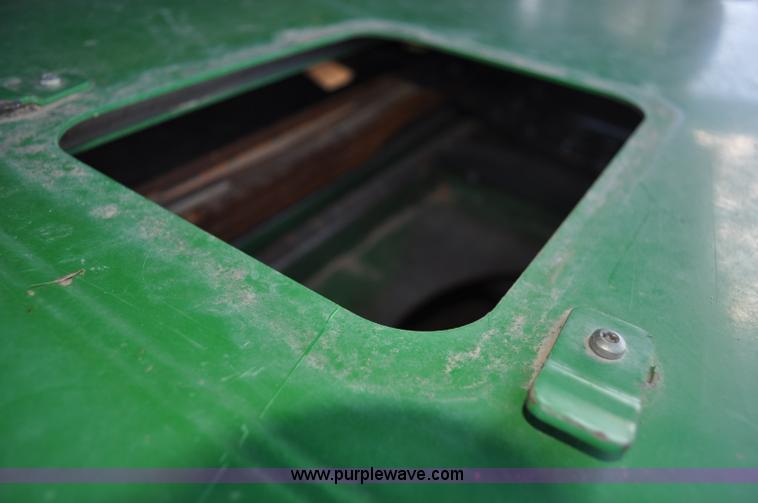 image for item G6479 2009 John Deere 9770 STS combine