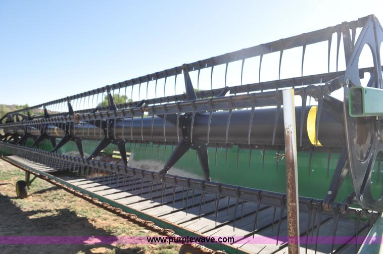 image for item G6480 2010 John Deere 635D 35' draper head