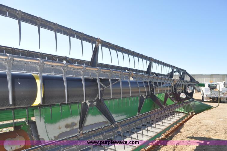 image for item G6480 2010 John Deere 635D 35' draper head