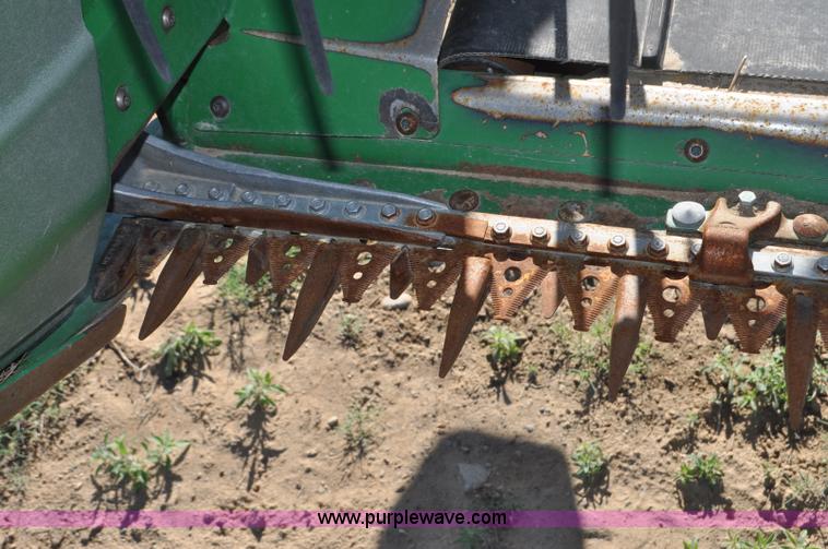 image for item G6480 2010 John Deere 635D 35' draper head