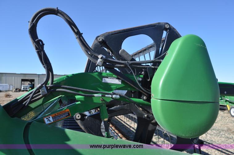 image for item G6480 2010 John Deere 635D 35' draper head