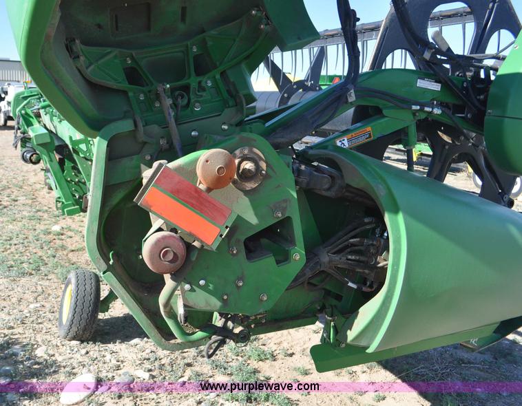 image for item G6480 2010 John Deere 635D 35' draper head