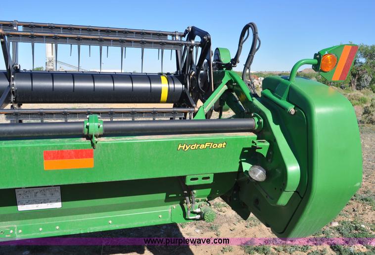 image for item G6480 2010 John Deere 635D 35' draper head