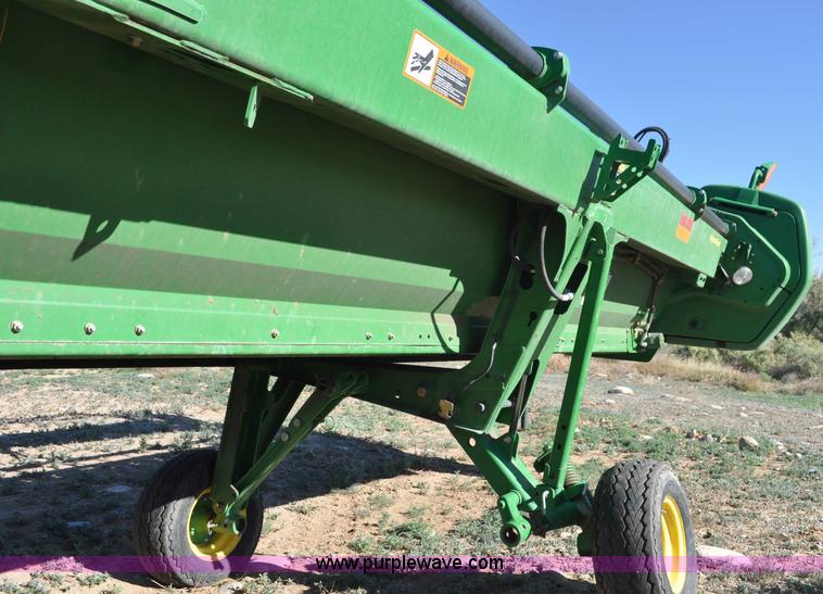 image for item G6480 2010 John Deere 635D 35' draper head