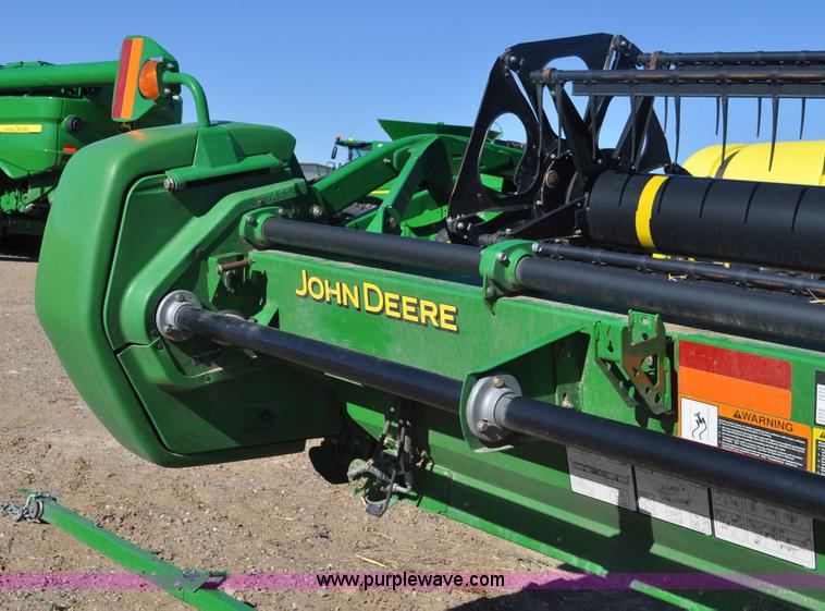 image for item G6480 2010 John Deere 635D 35' draper head