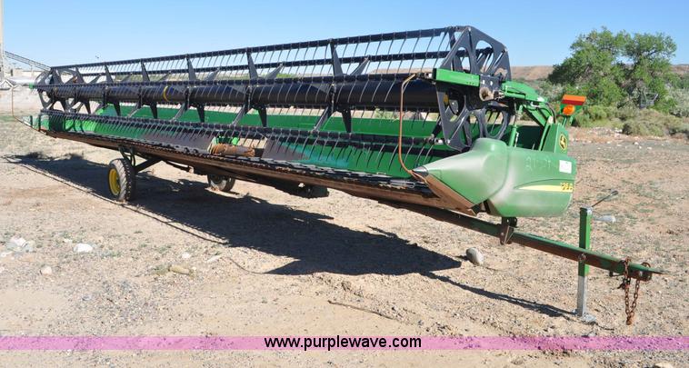 image for item G6481 2008 John Deere 936D 36' draper head