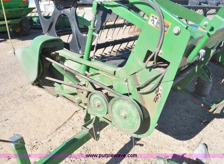 image for item G6481 2008 John Deere 936D 36' draper head