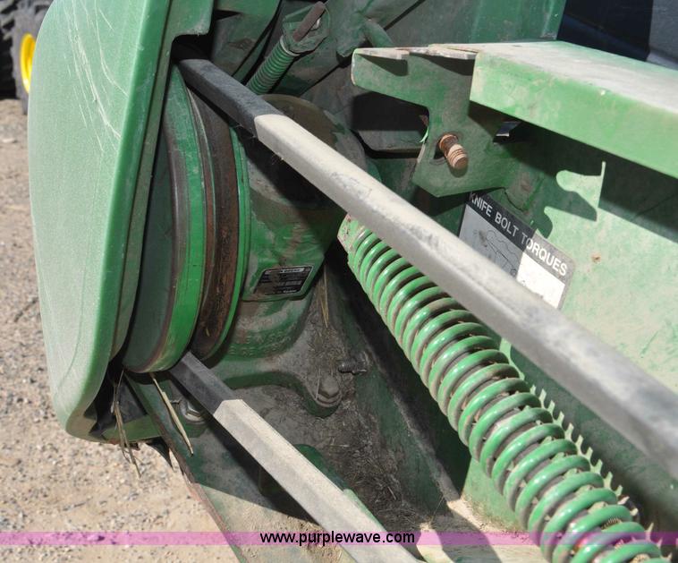 image for item G6481 2008 John Deere 936D 36' draper head