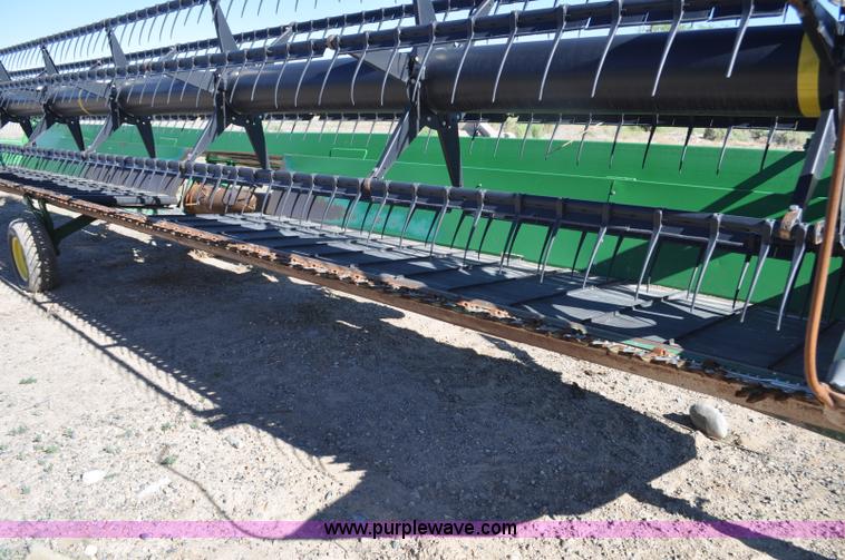 image for item G6481 2008 John Deere 936D 36' draper head