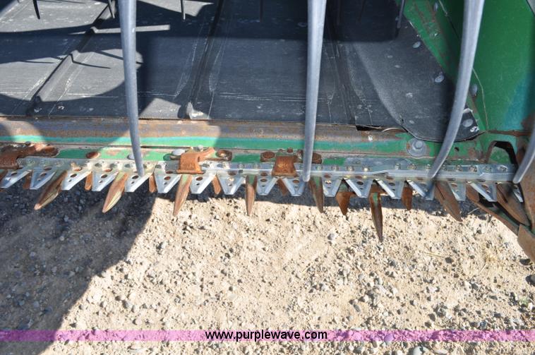 image for item G6481 2008 John Deere 936D 36' draper head