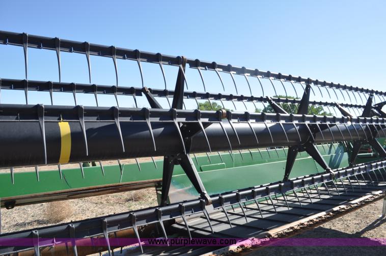 image for item G6481 2008 John Deere 936D 36' draper head