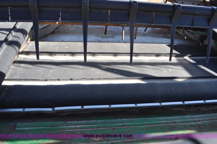 image for item G6481 2008 John Deere 936D 36' draper head