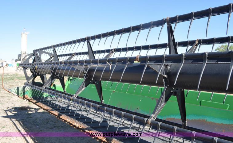 image for item G6481 2008 John Deere 936D 36' draper head