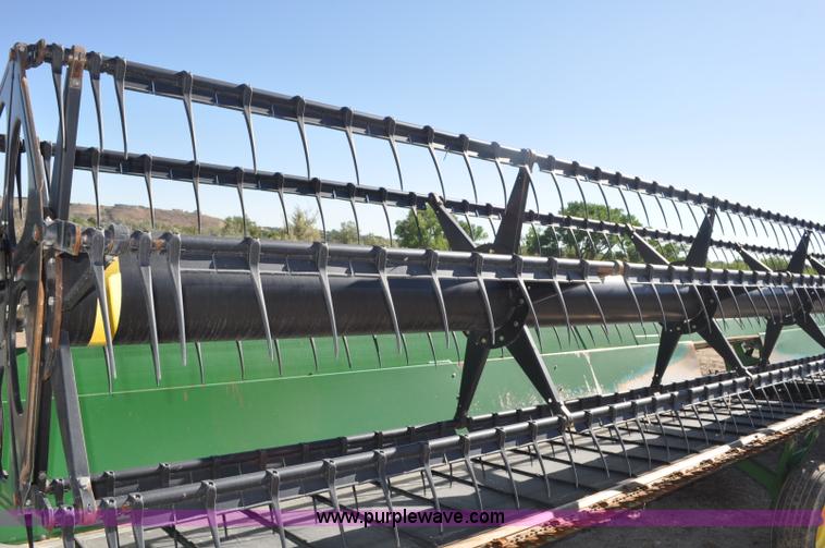 image for item G6481 2008 John Deere 936D 36' draper head