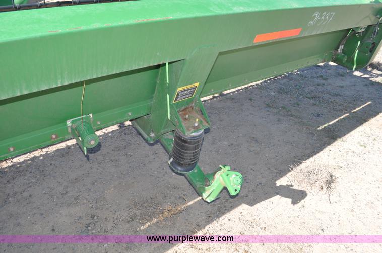 image for item G6481 2008 John Deere 936D 36' draper head