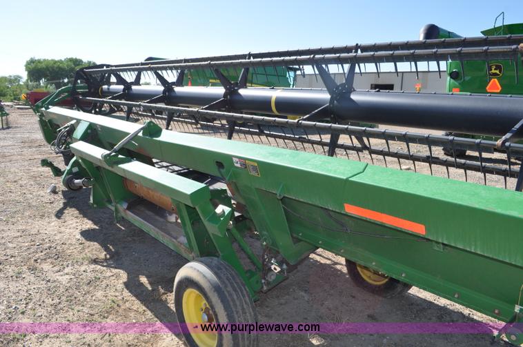image for item G6481 2008 John Deere 936D 36' draper head