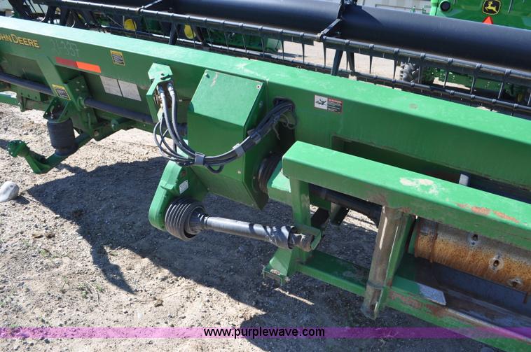 image for item G6481 2008 John Deere 936D 36' draper head