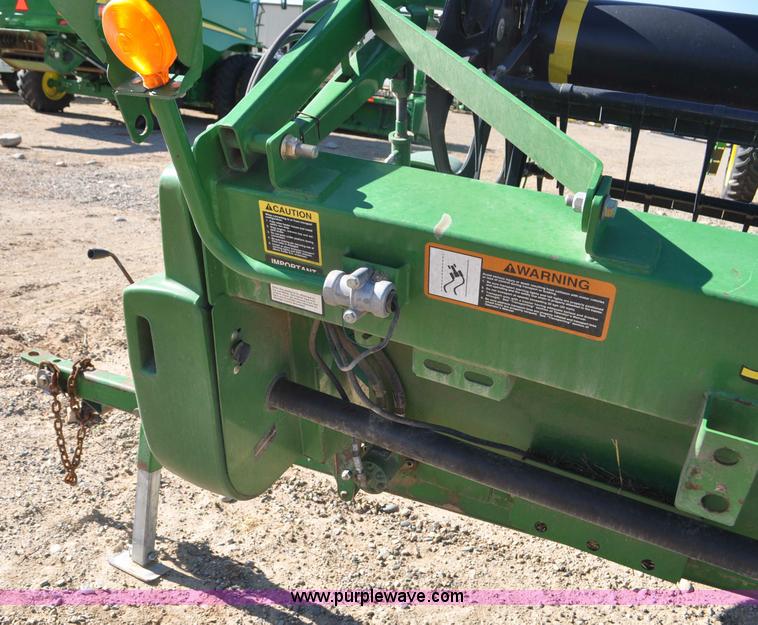 image for item G6481 2008 John Deere 936D 36' draper head
