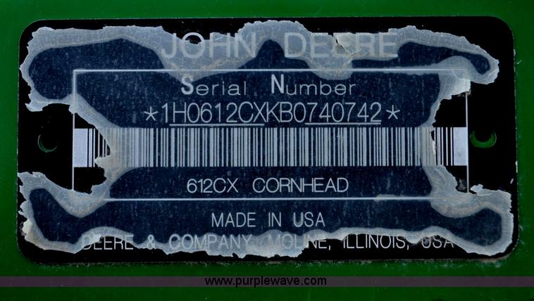 image for item G6482 2011 John Deere 612C corn head