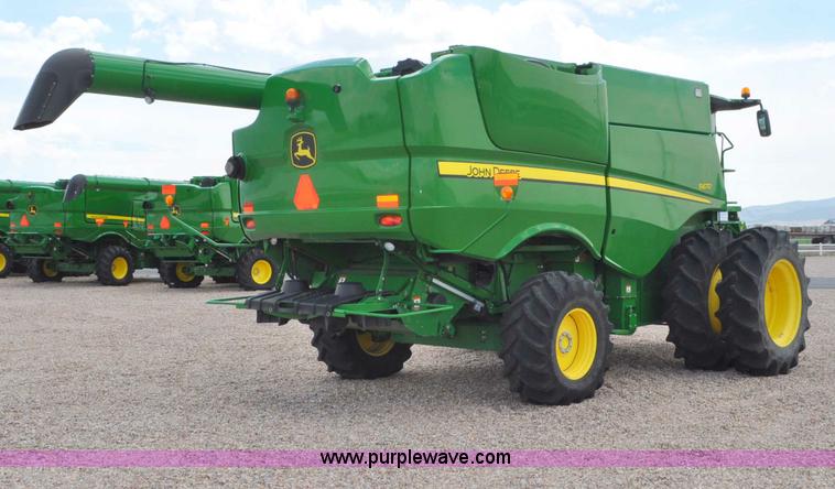 image for item G6484 2012 John Deere S670 combine