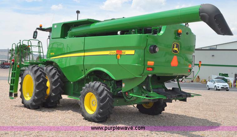 image for item G6484 2012 John Deere S670 combine