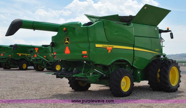 image for item G6484 2012 John Deere S670 combine