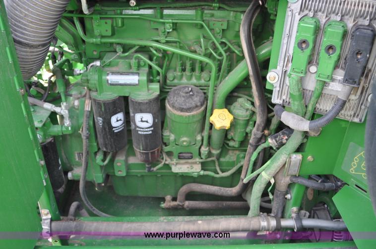 image for item G6484 2012 John Deere S670 combine