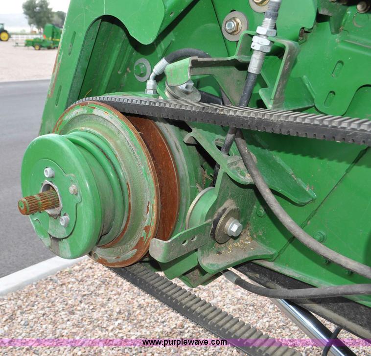 image for item G6484 2012 John Deere S670 combine