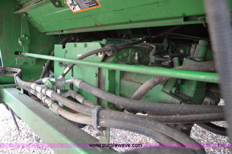image for item G6484 2012 John Deere S670 combine