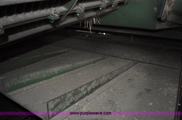 image for item G6484 2012 John Deere S670 combine