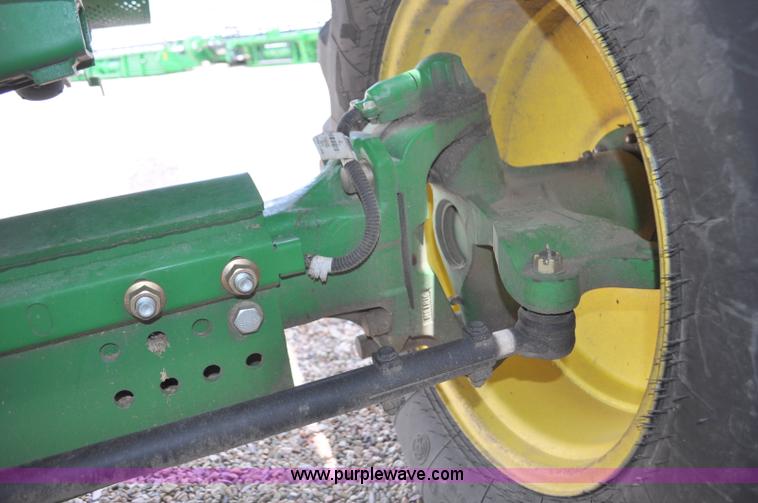 image for item G6484 2012 John Deere S670 combine