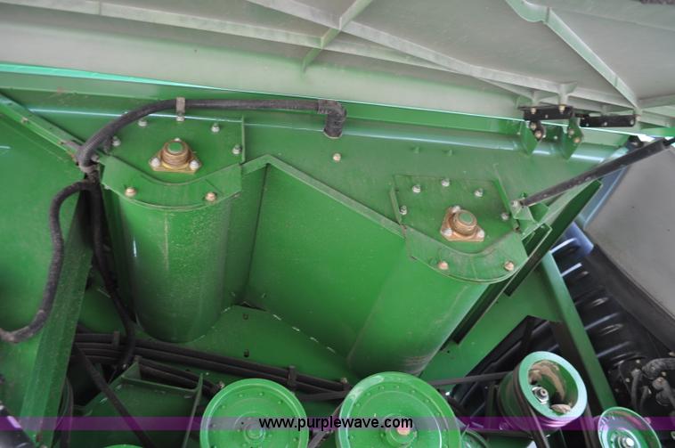 image for item G6484 2012 John Deere S670 combine