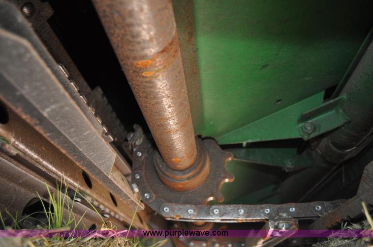 image for item G6484 2012 John Deere S670 combine