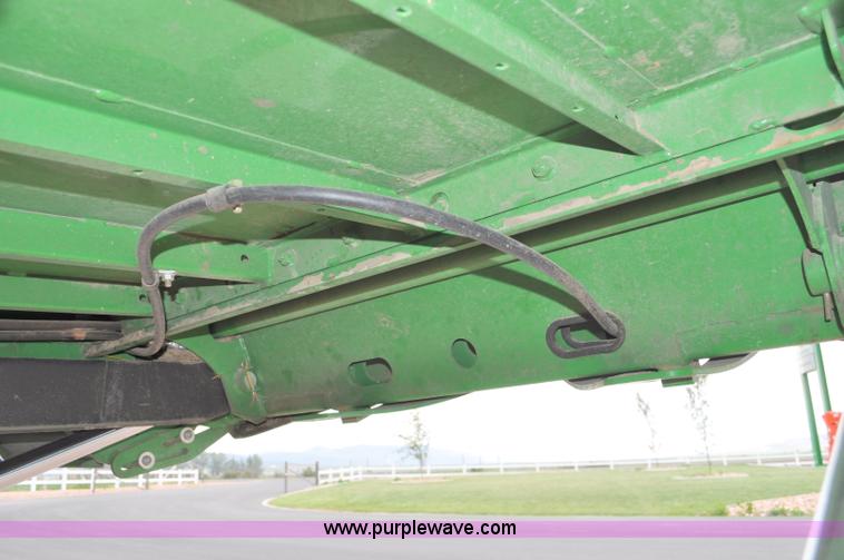 image for item G6484 2012 John Deere S670 combine