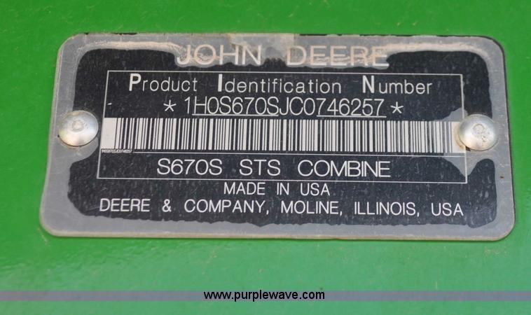image for item G6484 2012 John Deere S670 combine