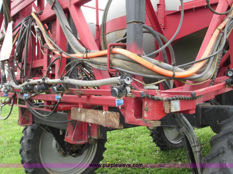 image for item G9115 1999 Case IH SPX3185 Patriot self-propelled sprayer