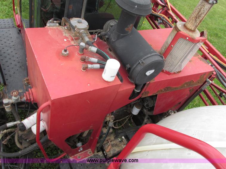 image for item G9115 1999 Case IH SPX3185 Patriot self-propelled sprayer