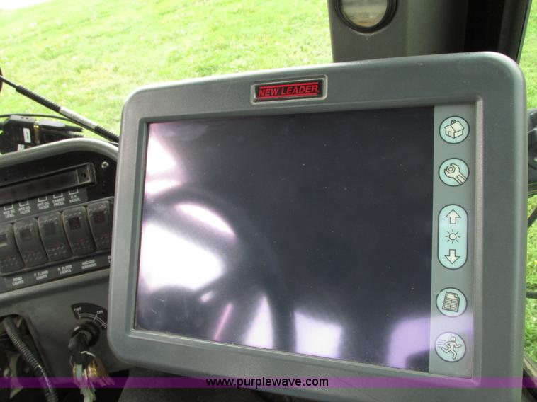 image for item G9115 1999 Case IH SPX3185 Patriot self-propelled sprayer