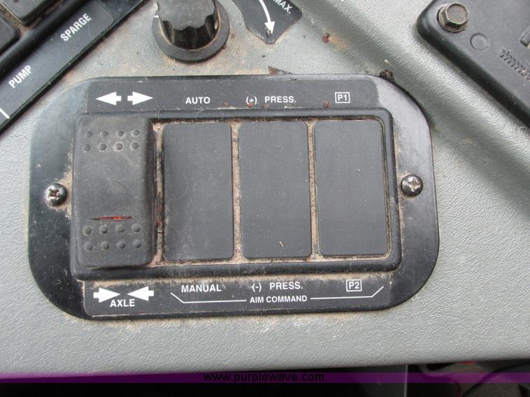 image for item G9115 1999 Case IH SPX3185 Patriot self-propelled sprayer