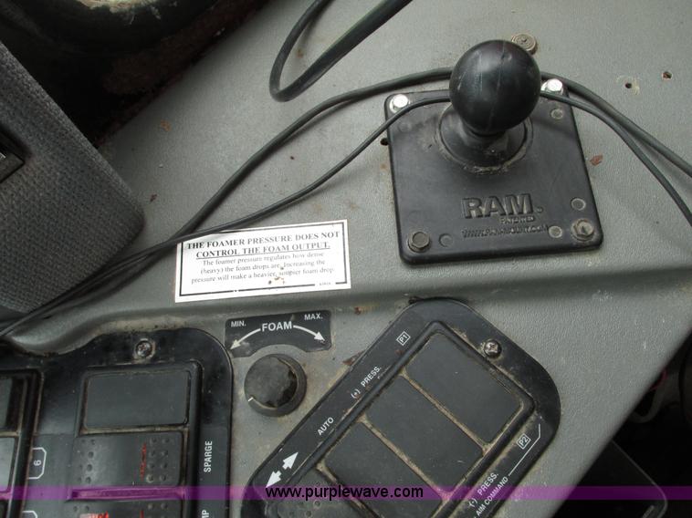 image for item G9115 1999 Case IH SPX3185 Patriot self-propelled sprayer