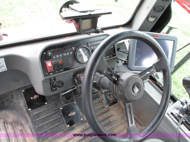 image for item G9115 1999 Case IH SPX3185 Patriot self-propelled sprayer